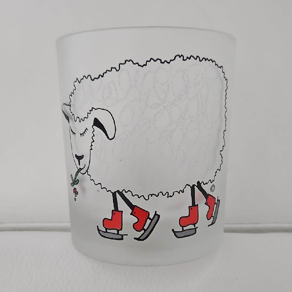 Dartington Designs Frosted Tumbler With Sheep Ice Skating